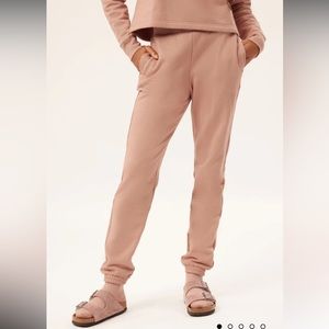 Girlfriend Collective 50/50 Jogger in Birch XL